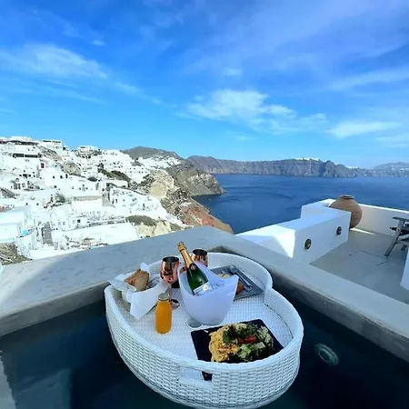 Rhenia's Hotel 4*