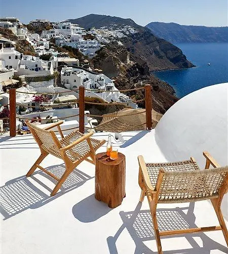 Rhenia's فندق 4*