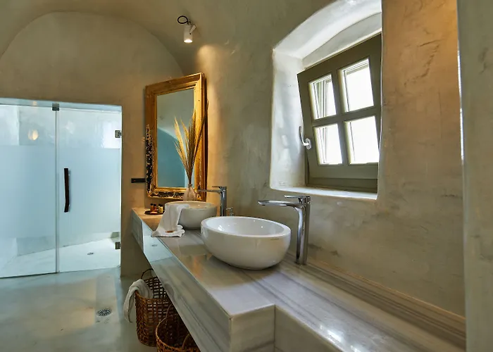 Rhenia's Szálloda 4*